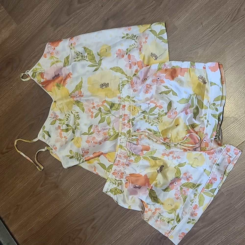 Two-Piece Sleep Set 💤 🛏 - Picture 2 of 8